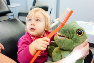 <strong>Your Child’s First Dental Visit</strong>