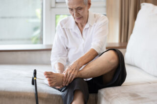 Understanding and Managing Foot Pain In Seniors