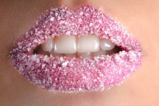 Causes and Remedies for Dry Spots on Your Lips