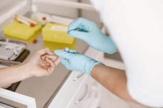 What Is the Normal Range for PO2 and PCO2 Levels in Blood Gas Analysis?